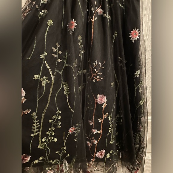 Jane Chic Designs Jardiniere Skirt - Picture 7 of 8